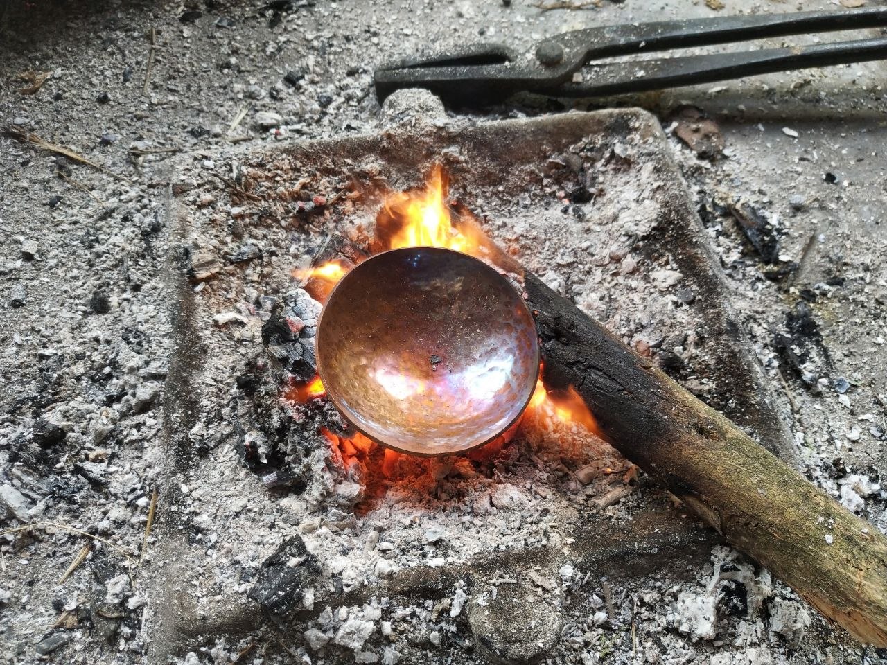 A small pocket bowl - rose, bees & interconnectedness - Image 3